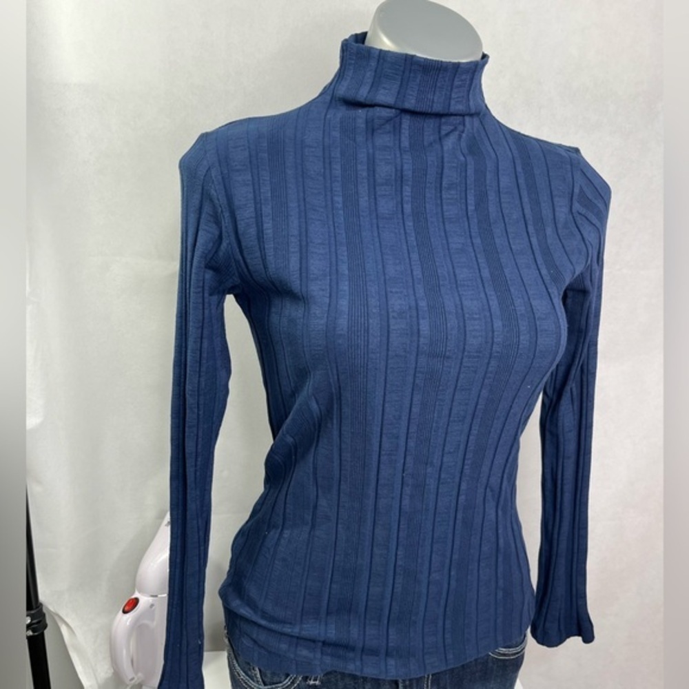 Amour Vert Dark Blue Ribbed Turtleneck Sweater, NWOT. Size L